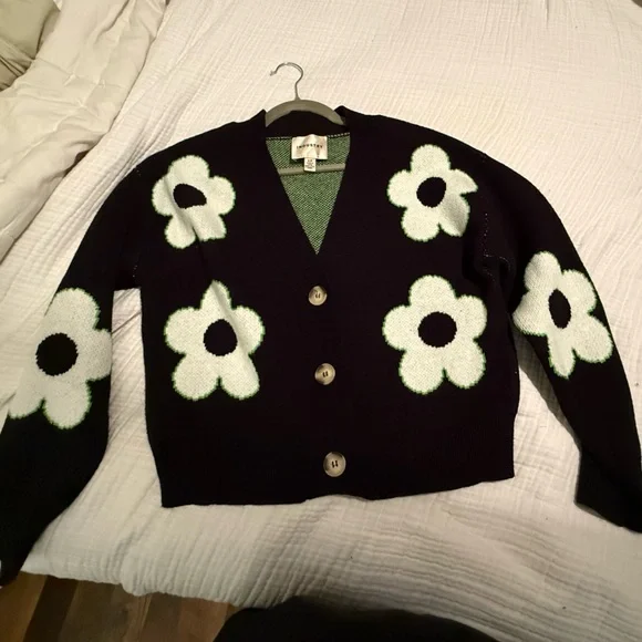 Industry Black Daisy Cardigan - Picture 2 of 6
